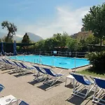 Girasole Hotell 3*