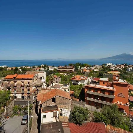 Готель Girasole Сорренто