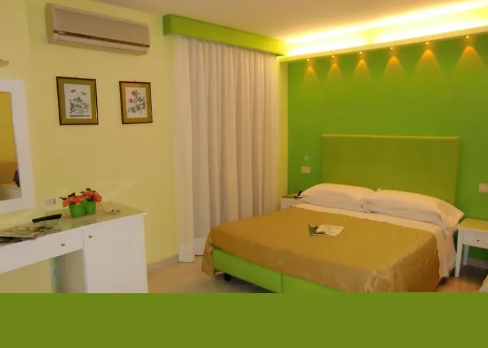 Girasole Отель 3*