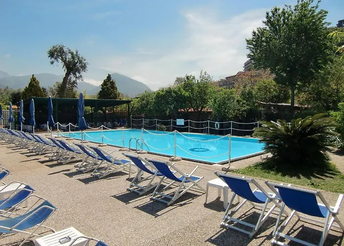 Girasole Отель 3*