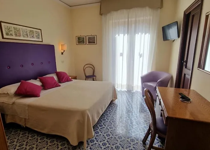 Girasole Отель 3*