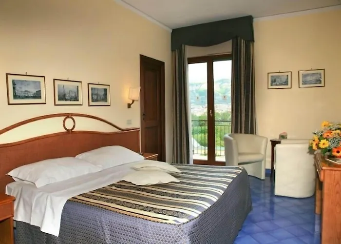 ホテル Girasole 3*